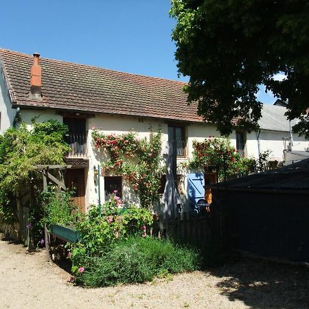 Chambres d'hôtes La Loge Sagrolle Urciers Extérieur photo