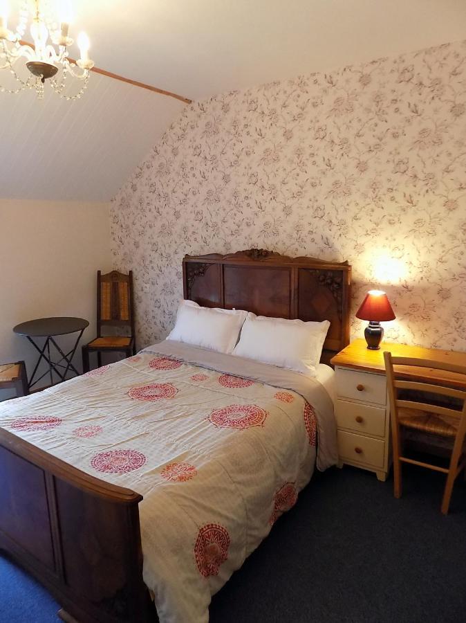 Chambres d'hôtes La Loge Sagrolle Urciers Extérieur photo